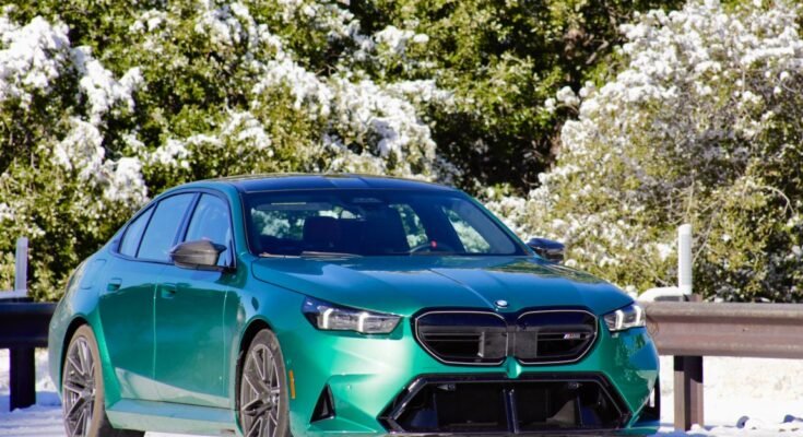 BMW M5 Review: A PHEV megéri a súlyát