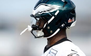 A Philadelphia Eagles 53 férfiak esésének becslése előrejelzése