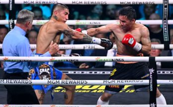 Las Vegas, Nevada - július 19 .: Manny Pacquiao (fekete rövid) és Mario Barrios (kék rövid) ütéseket cserél a WBC Welterweight bajnokság bajnoki bajnokságán, az első boksz -bajnokságtól, az Egyesült Államok, 2025. július 19 -én.