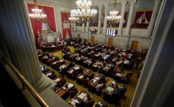 A Tennessee képviselőháza áprilisban találkozik Nashville -ben (Tenn).