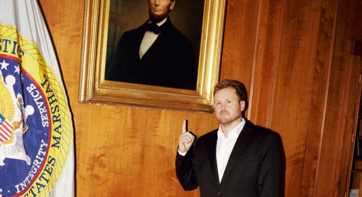 Spencer Pratt meglátogatja a DC -t, hogy beszéljen a tüzekről a Gavin Newsom csata közepén