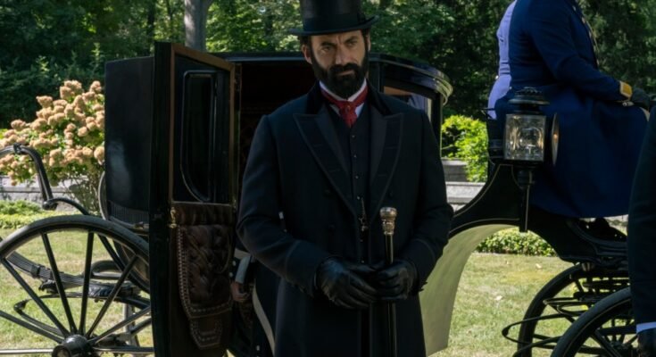 Morgan Spector lebontja az "Aranykor" megdöbbentő lövését