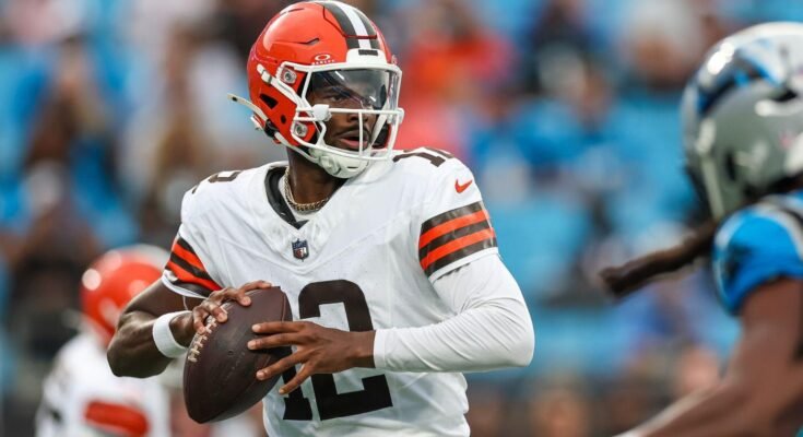 A Sheder Sanders az NFL előtti szezon előtti kezdeteket tükrözi, míg a Browns QB nyomást gyakorol az igazítás helyére egy erős teljesítmény után